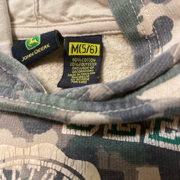 John Deere Tractor Hoodie Camouflage - Picture 4 of 5
